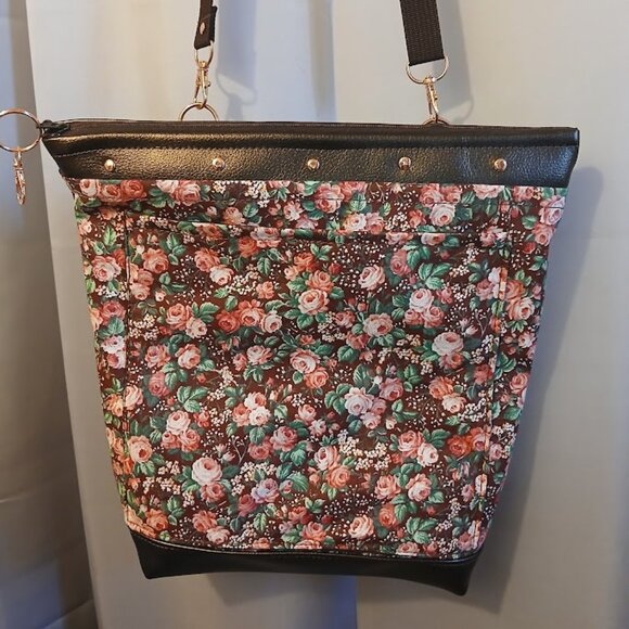 New Travel Sling Crossbody Brown Bronze Pebbled faux leather Pink Western Roses - Picture 2 of 12